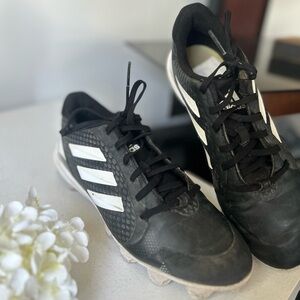 adidas Men's Black and White Athletic 8.5  Shoes